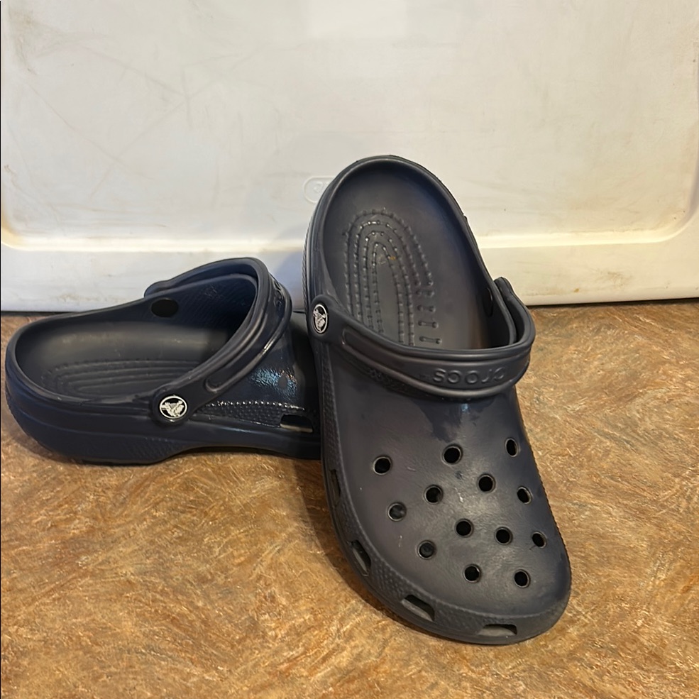 Crocs Unisex Adult Classic Navy Clog Size 7m 9w